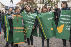 Studenci Politechniki w czasie juwenaliów