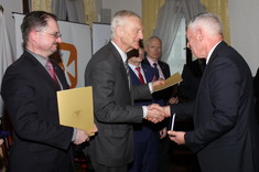 [VIDEO, FOTO] Rektor PRz uhonorowany złotym medalem Akademii Polskiego Sukcesu