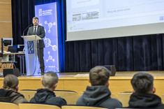  Wystąpienie rektora prof. P. Koszelnika,